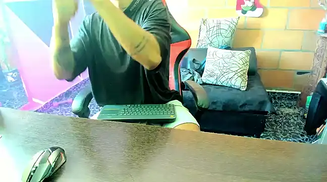 Adam Valenciia online show from 01-29-25, 02:32