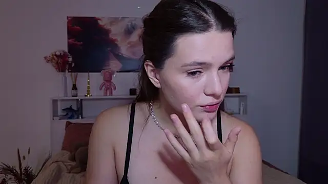 Nellie Medina online show from 10-12-25, 08:52