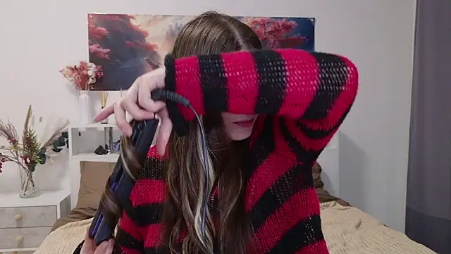 Nellie Medina online show from 10-30-25, 08:20