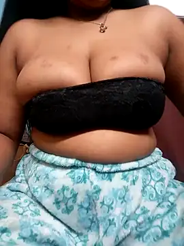 Snapshot of Hayna_G chatting on 02-02-25, 03:17 Hayna G online show from 02-02-25, 03:17