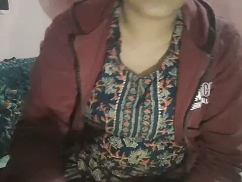 Hot-shanvi online show from 11-13-25, 12:15