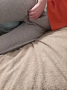 Snapshot of AnnalSV91 chatting on 03-10-25, 10:13 AnnalSV91 online show from 03-10-25, 10:13