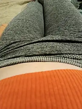 Snapshot of AnnalSV91 chatting on 03-12-25, 10:17 AnnalSV91 online show from 03-12-25, 10:17