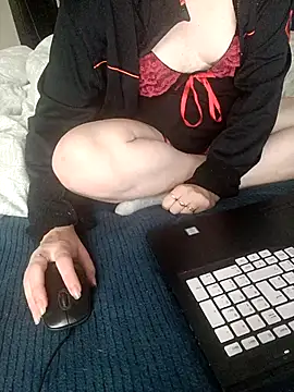 Snapshot of AnnalSV91 chatting on 10-02-25, 11:17 AnnalSV91 online show from 10-02-25, 11:17