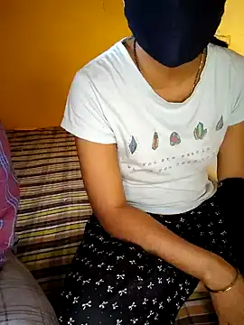 lovelygirl4567 online show from 03-02-25, 05:33