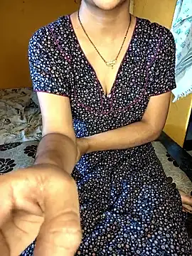 lovelygirl4567 online show from 10-08-25, 03:26