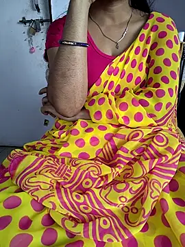 lovelygirl4567 online show from 02-12-26, 05:57