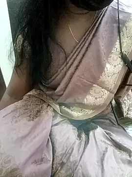 Snapshot of Tamil_Vishalini chatting on 01-24-25, 09:39 Tamil Vishalini online show from 01-24-25, 09:39