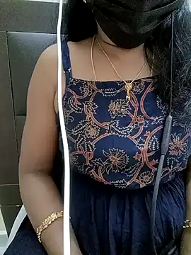 Snapshot of Tamil_Vishalini chatting on 01-29-25, 06:33 Tamil Vishalini online show from 01-29-25, 06:33