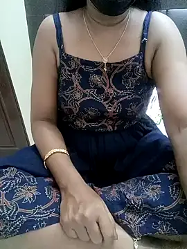 Snapshot of Tamil_Vishalini chatting on 01-29-25, 05:02 Tamil Vishalini online show from 01-29-25, 05:02