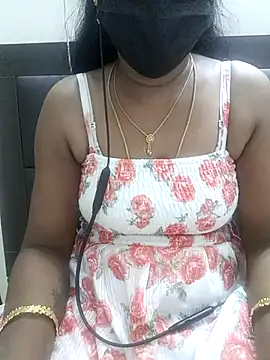 Snapshot of Tamil_Vishalini chatting on 02-21-25, 05:31 Tamil Vishalini online show from 02-21-25, 05:31