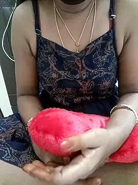 Snapshot of Tamil_Vishalini chatting on 02-24-25, 12:52 Tamil Vishalini online show from 02-24-25, 12:52
