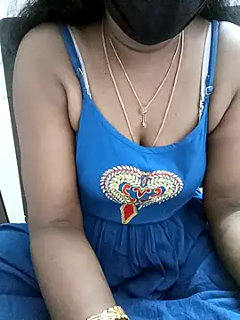 Snapshot of Tamil_Vishalini chatting on 03-11-25, 02:10 Tamil Vishalini online show from 03-11-25, 02:10