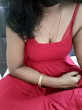 Snapshot of Tamil_Vishalini chatting on 03-19-25, 05:52 Tamil Vishalini online show from 03-19-25, 05:52