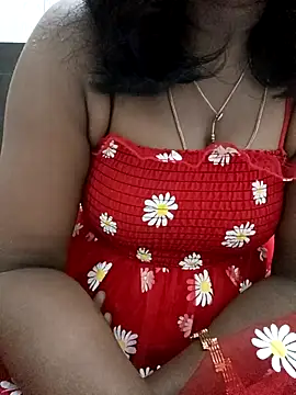 Snapshot of Tamil_Vishalini chatting on 09-21-25, 04:30 Tamil Vishalini online show from 09-21-25, 04:30