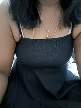 Snapshot of Tamil_Vishalini chatting on 09-27-25, 04:28 Tamil Vishalini online show from 09-27-25, 04:28