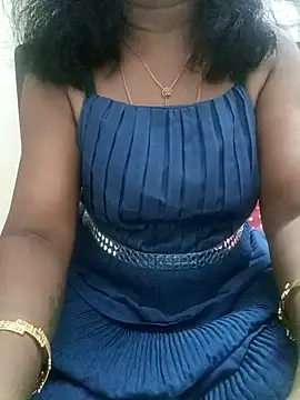 Snapshot of Tamil_Vishalini chatting on 10-08-25, 06:22 Tamil Vishalini online show from 10-08-25, 06:22