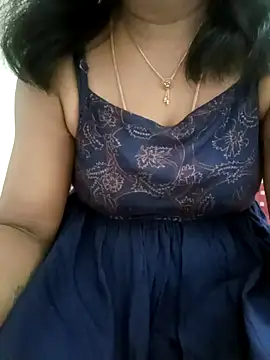 Snapshot of Tamil_Vishalini chatting on 10-09-25, 06:33 Tamil Vishalini online show from 10-09-25, 06:33
