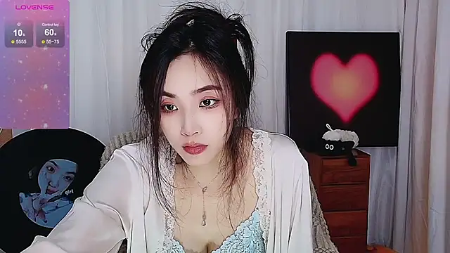 xiaotiantian-76 online show from 10-15-25, 04:34