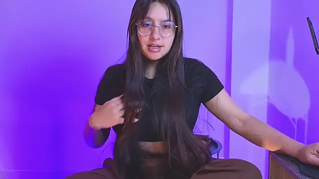 Gretta Hot online show from 11-05-25, 04:29