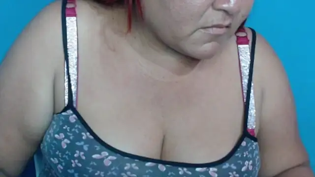 Snapshot of Dirtydiva1 chatting on 01-02-25, 01:30 Dirtydiva1 online show from 01-02-25, 01:30