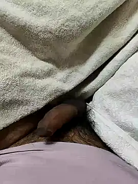 Snapshot of dreamers_dick chatting on 01-07-25, 08:10 dreamers dick online show from 01-07-25, 08:10