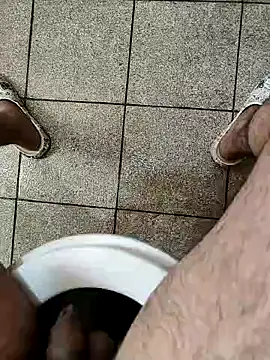 Snapshot of dreamers_dick chatting on 01-20-25, 02:32 dreamers dick online show from 01-20-25, 02:32