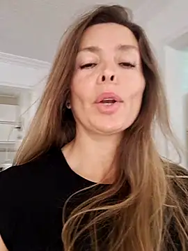 karina warthon online show from 09-24-25, 05:38