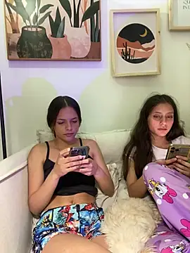 Snapshot of Amys chatting on 02-09-25, 09:49 Amys online show from 02-09-25, 09:49