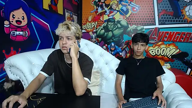 Snapshot of jisuscat chatting on 09-12-25, 11:54 jisuscat online show from 09-12-25, 11:54