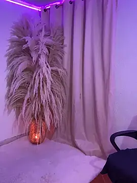 ariadna cooper online show from 09-11-25, 04:01