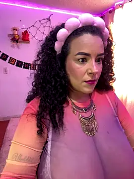 ariadna cooper online show from 10-28-25, 01:14