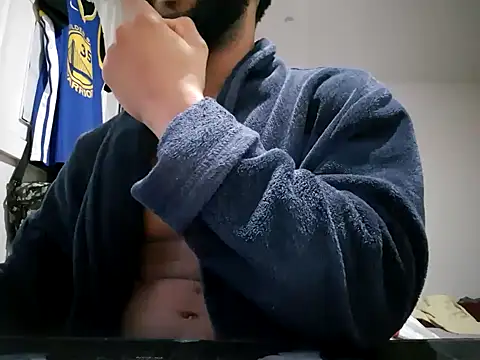 Snapshot of kevi_cocks chatting on 12-31-24, 03:34 kevi cocks online show from 12-31-24, 03:34