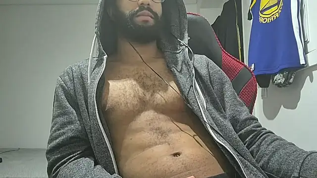 Snapshot of kevi_cocks chatting on 01-02-25, 02:00 kevi cocks online show from 01-02-25, 02:00