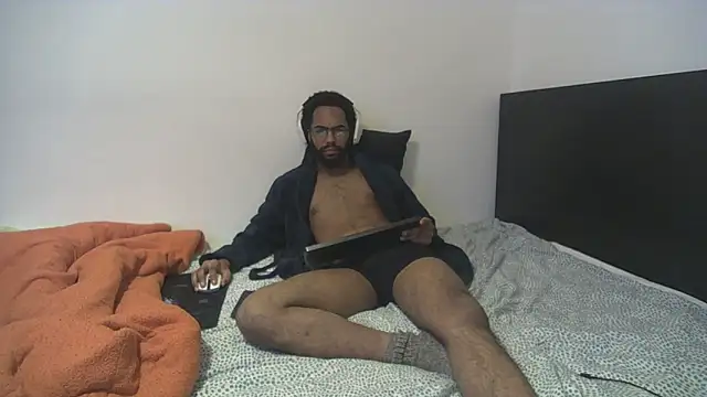 Snapshot of kevi_cocks chatting on 02-05-25, 06:04 kevi cocks online show from 02-05-25, 06:04