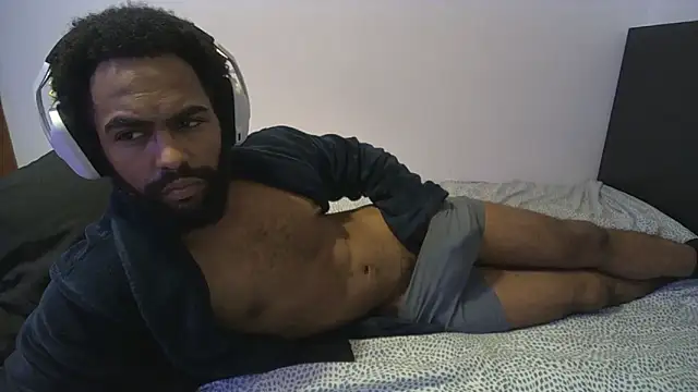 Snapshot of kevi_cocks chatting on 02-11-25, 10:39 kevi cocks online show from 02-11-25, 10:39