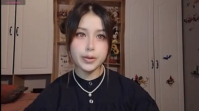 Lucky-xiuxiu online show from 02-21-25, 01:11