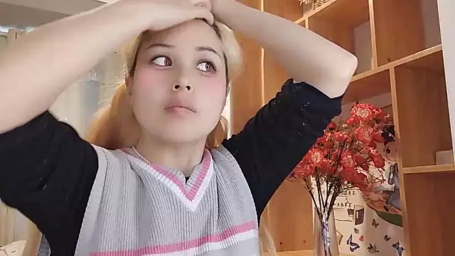 Lucky-xiuxiu online show from 03-23-25, 07:20