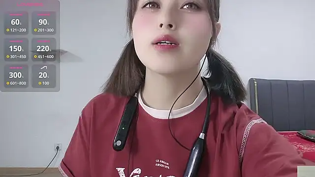 Lucky-xiuxiu online show from 09-10-25, 01:22