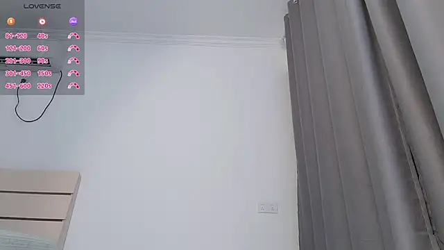 Lucky-xiuxiu online show from 12-05-25, 04:14