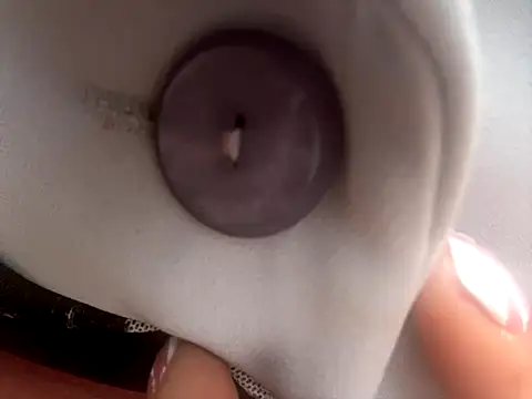 BELLA--26 online show from 10-27-25, 01:48