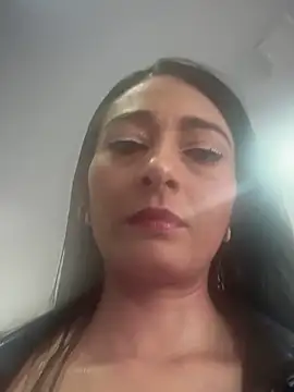 BELLA--26 online show from 11-22-25, 12:37