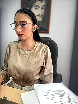 BELLA--26 online show from 11-29-25, 12:52