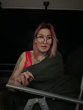 Mia-Fuchs online show from 02-10-25, 11:34