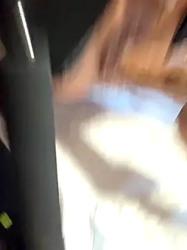 Snapshot of zasmin3 chatting on 10-26-25, 11:53 zasmin3 online show from 10-26-25, 11:53