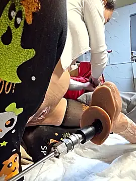 Snapshot of zasmin3 chatting on 11-15-25, 12:08 zasmin3 online show from 11-15-25, 12:08