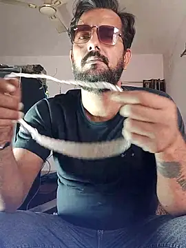 MAGNETICDADDY8 online show from 12-02-25, 09:25