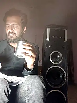 MAGNETICDADDY8 online show from 12-16-25, 12:43