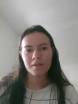 Snapshot of camillebr chatting on 01-02-25, 12:24 camillebr online show from 01-02-25, 12:24