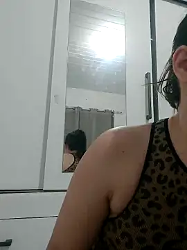 Snapshot of camillebr chatting on 12-16-25, 12:04 camillebr online show from 12-16-25, 12:04